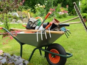 OUTILS DE JARDINAGE