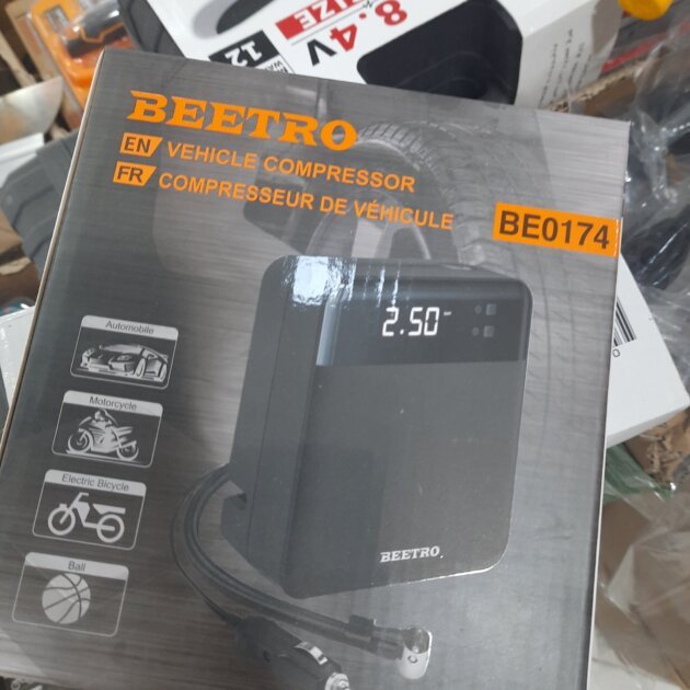 Mini compresseur de voiture écran LCD 10A 100W 150psi BEETRO | BE0174