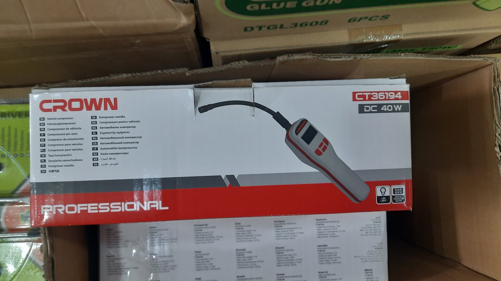 Compresseur d'air numérique portable pour voitures Crown Professional CT36194 – 40W DC – Image 2